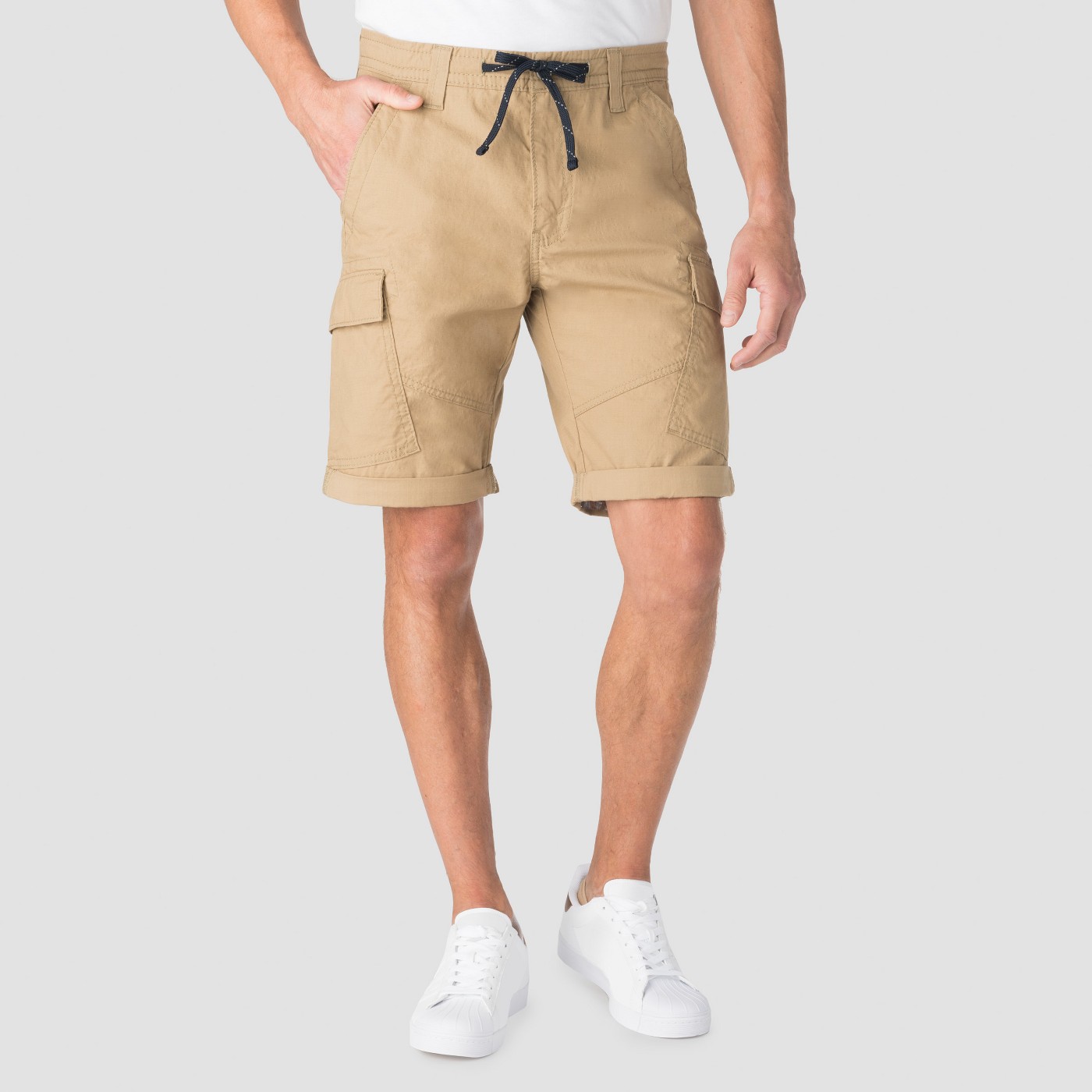 DENIZEN from Levi's Men's Modern Cargo Shorts, British Khaki 36 - 99%  Cotton - VIP Outlet